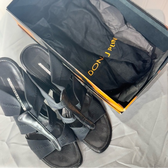 Donald J Pliner Jorry Black Mesh Elastic Heels Size 9.5N with Box & Dust Bag - Picture 2 of 13